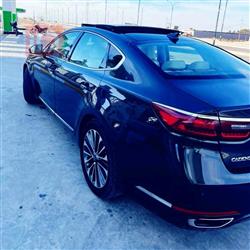 Kia Cadenza